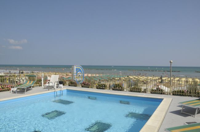 Senigallia Hotel Sul Mare Con Piscina