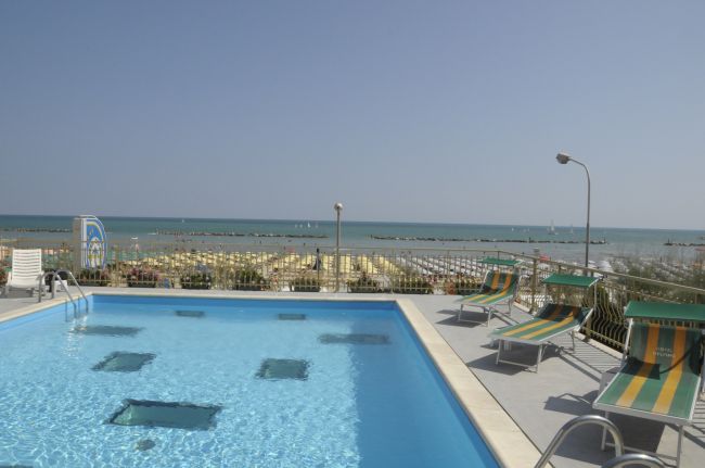 Senigallia Hotel Sul Mare Con Piscina
