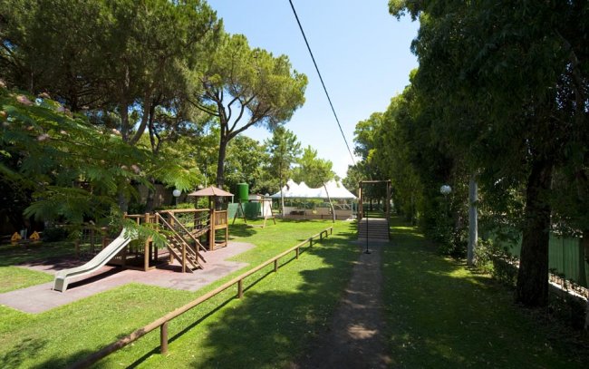 Baia Domizia Villaggio Camping