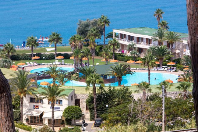 Villaggio Hotel Residence La Castellana Mare